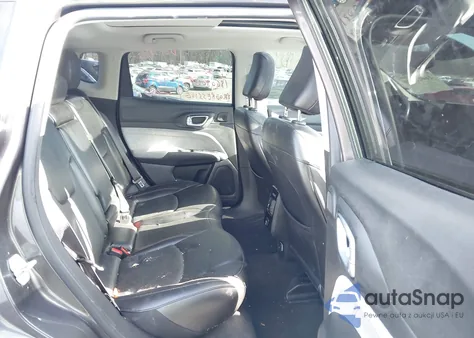 2022 Jeep Compass Latitude Lux 4X4 z USA, uszkodzony, nr VIN 3C4NJDFB5NT150019